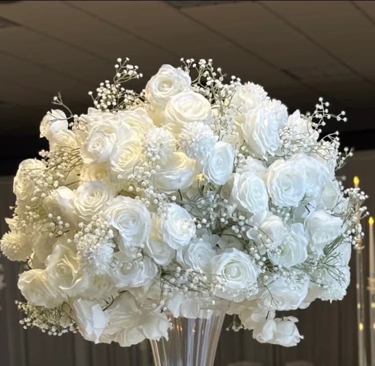 Boule de fleurs blanche